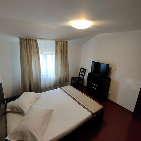 "Apartament"-Casa Genius Ploieşti Exterior foto